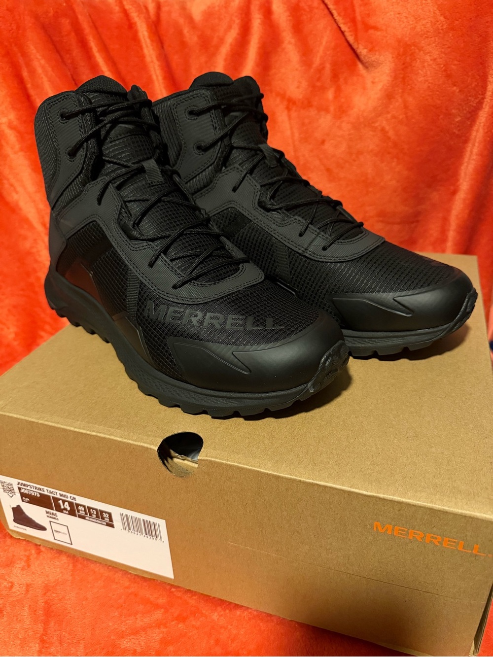 NIB Merrell Men's Jump Strike Mid Size 14
